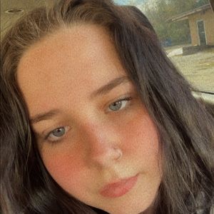 Meet your Posher, Brandi